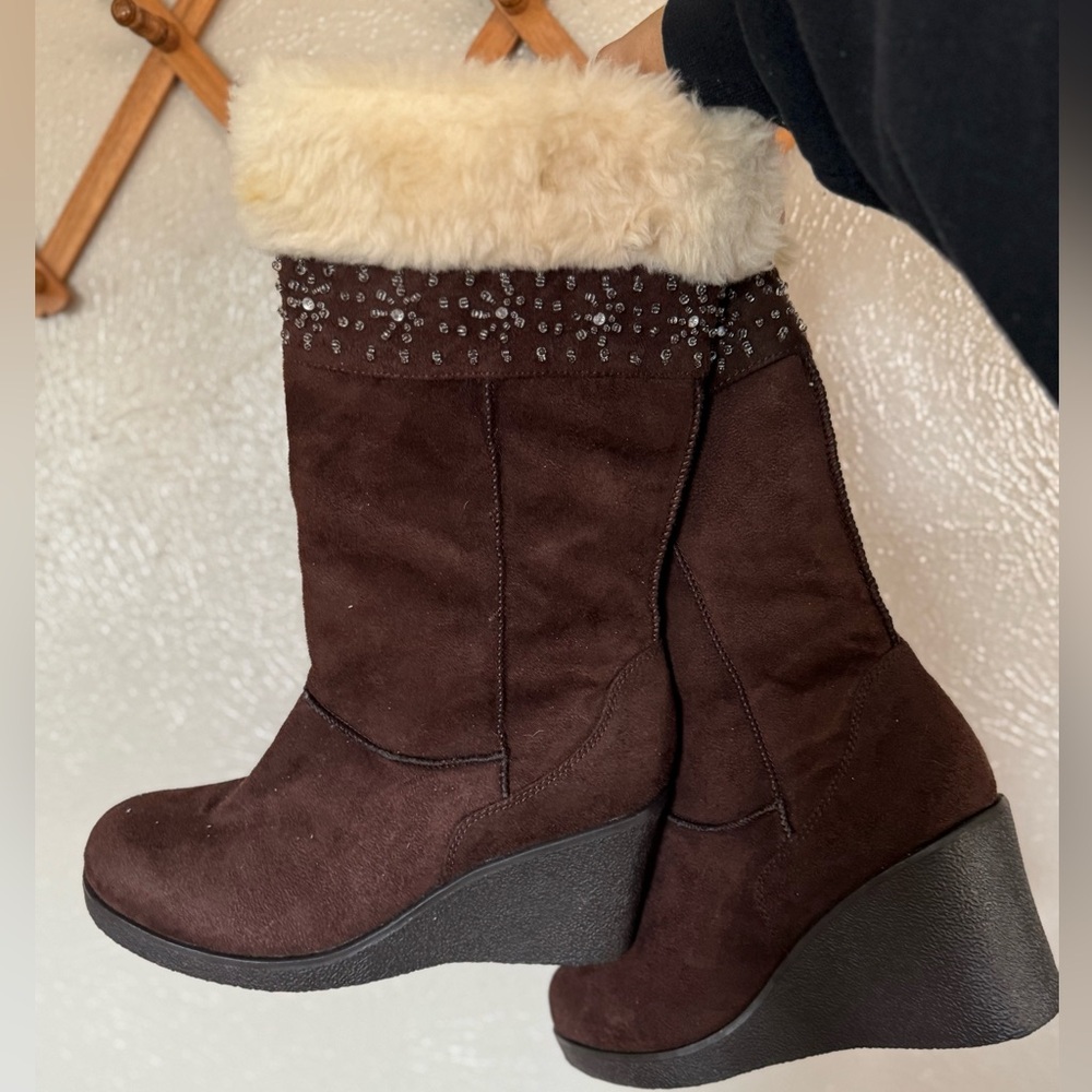 NWT American Eagle Wedge Boots